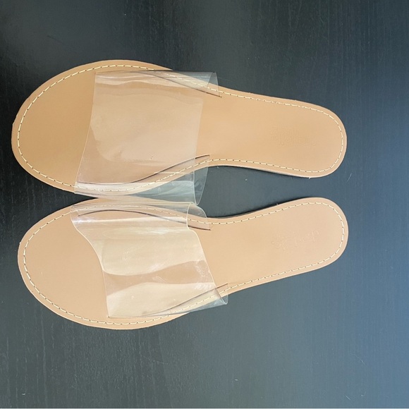 NWT Fashion Nova Clear and Tan Sandals size 6 - Picture 3 of 5
